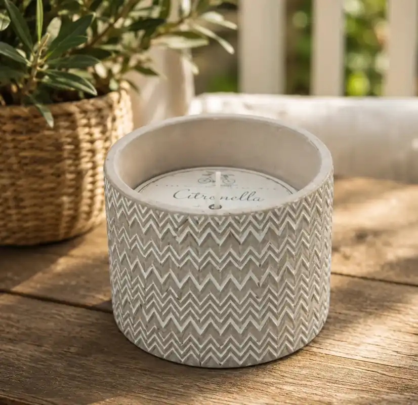 Ljus i cement ‘Citronella‘ - Zig Zag - Toppsäljare